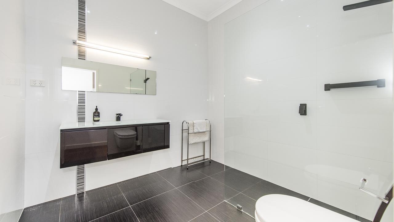 Leisurely Manor - Spacious Three Bedroom Home In Fremantle Exterior photo